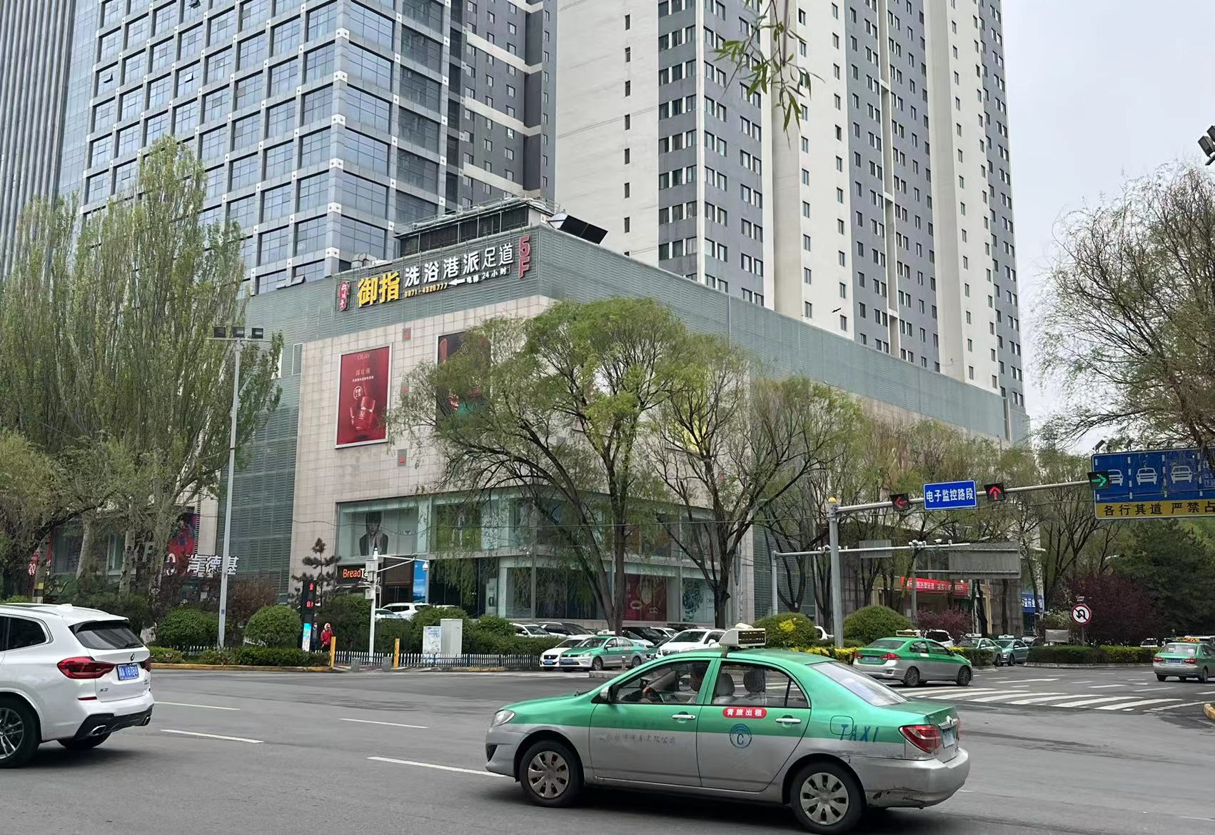 西宁beat365百货虎台店